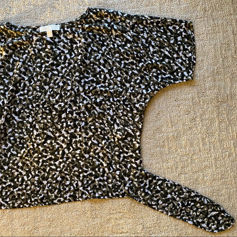 MICHAEL Michael Kors Camouflage Tie Waist Top | PS